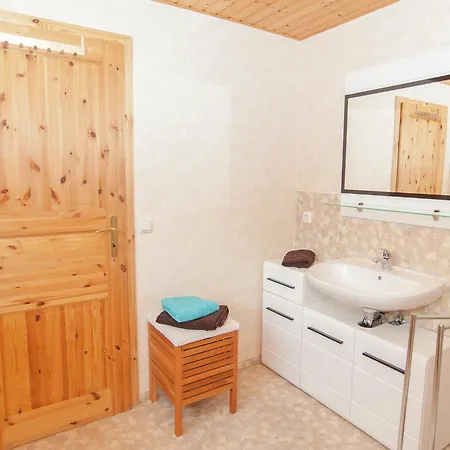 Peaceful In Gehren, Cleaning Included Casa vacanze